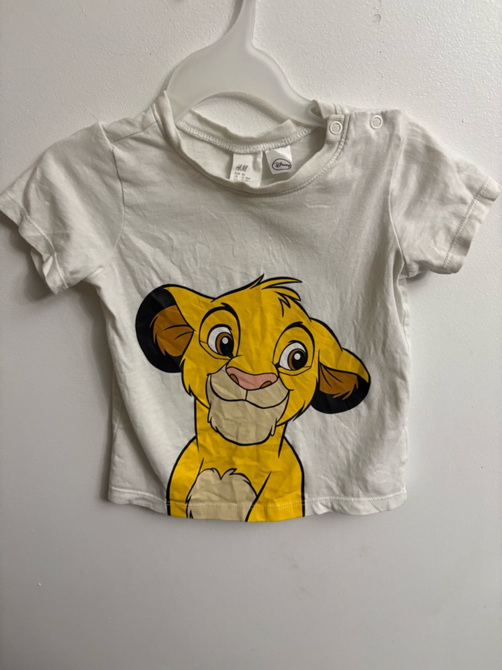 4/30$ Disney White & Yellow Simba Graphic Kids Tee 12-18 months
